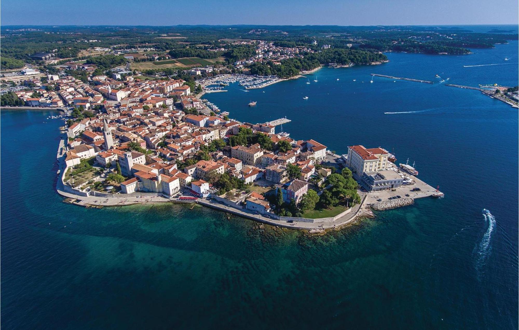 Cozy Apartment In Porec With Wifi Eksteriør billede